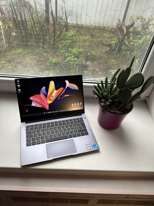 є 90 Ноутбуків‼️HUAWEI‼️14" IPS‼️SSD 256‼️RAM 8‼️I3‼️Iris Xe‼️11 ЧАСОВ