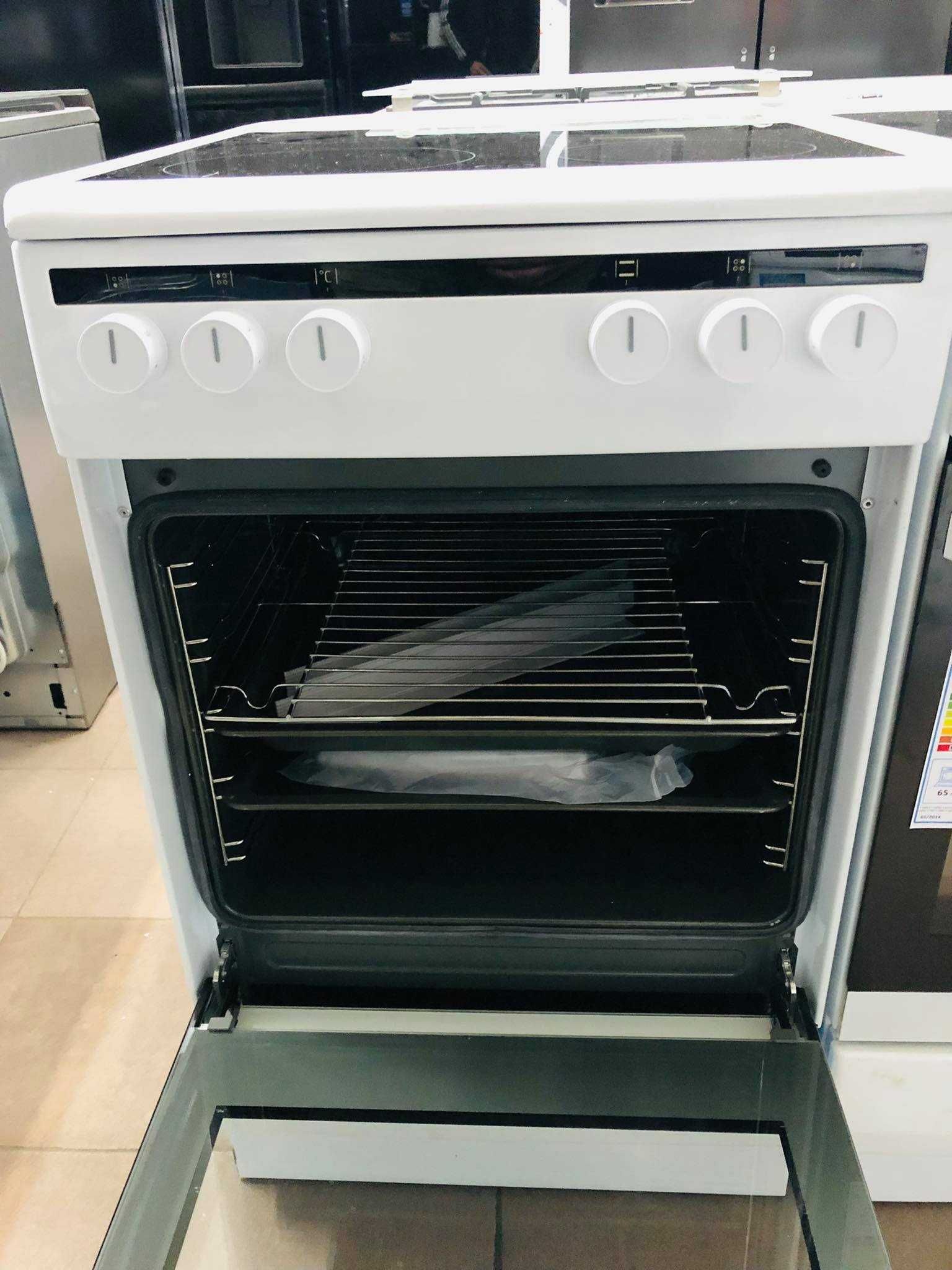 Tania Nowa Kuchenka Elektryczna Amica 50 cm szerokości Krakowiaków 64