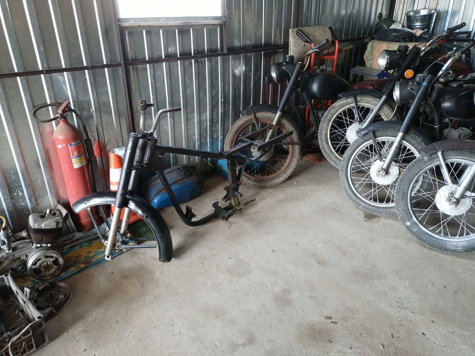 Rama WSK . Motocykle WSK 125 Silniki.