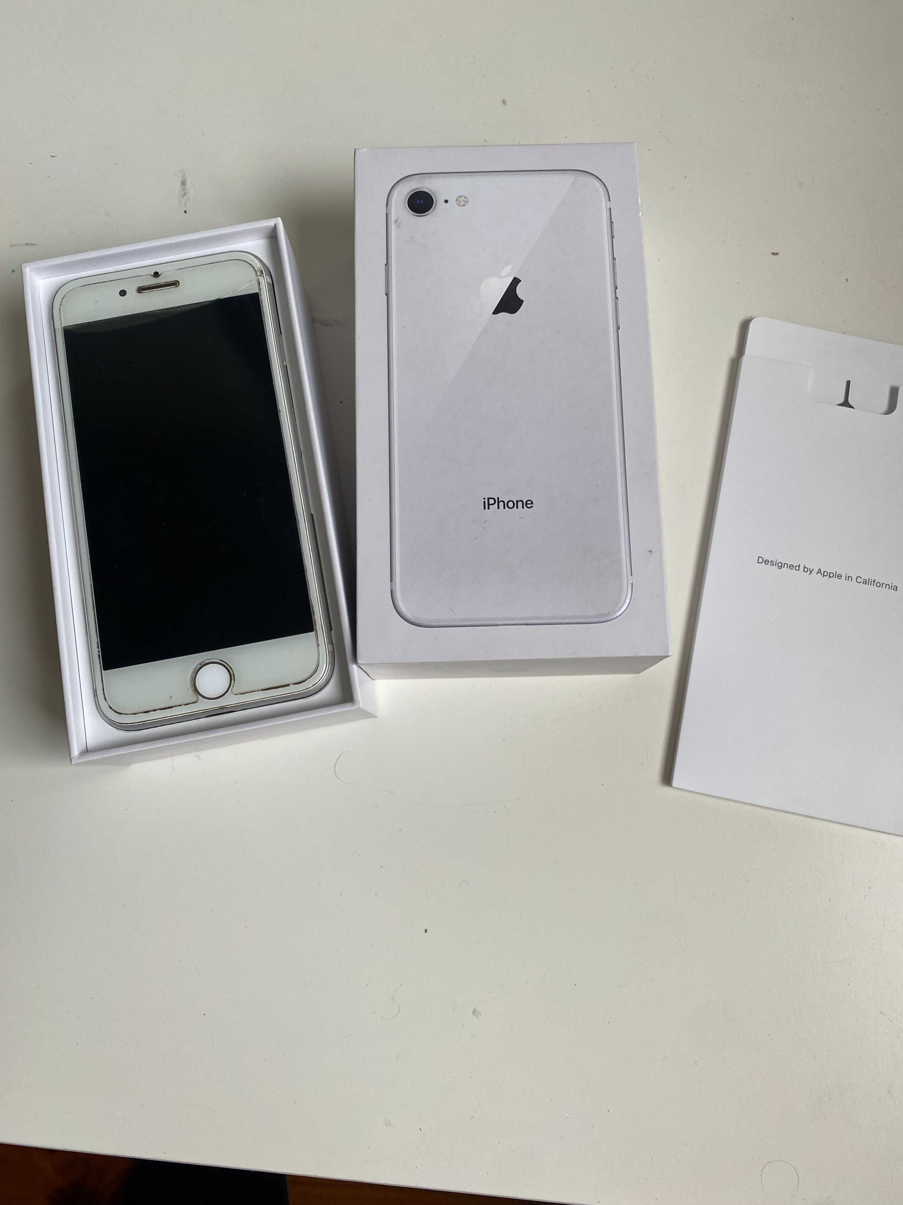 sprzedam iPhone 8