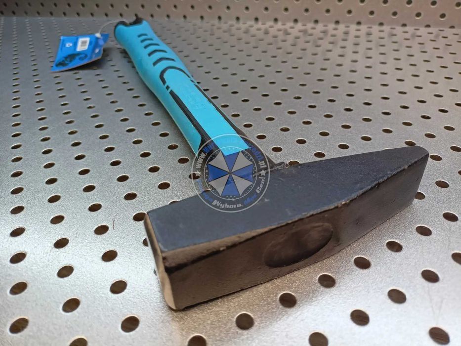 Młotek 0,5kg Młotek ślusarski FIBERGLASS 500g młotek 500g