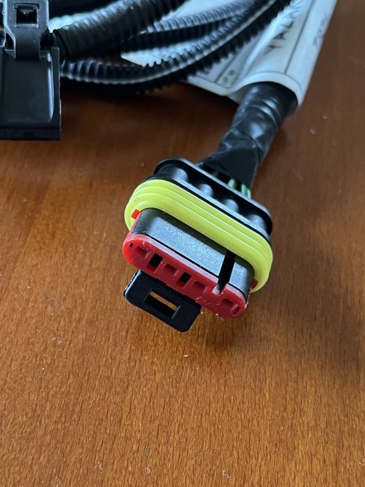 Chicote Luzes Auxiliares Benelli Trk 502