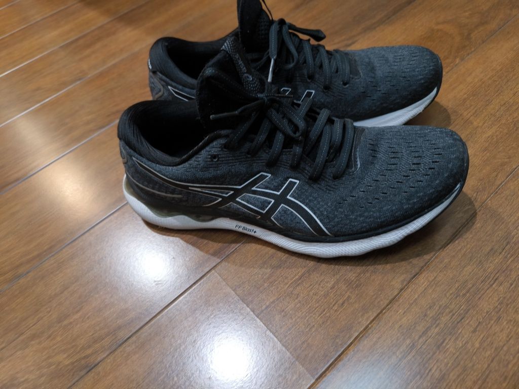 Sapatilhas ASICS Nimbus 24