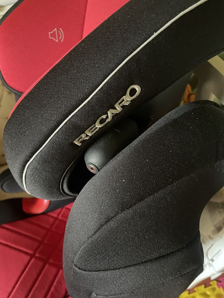 Автокресло recaro