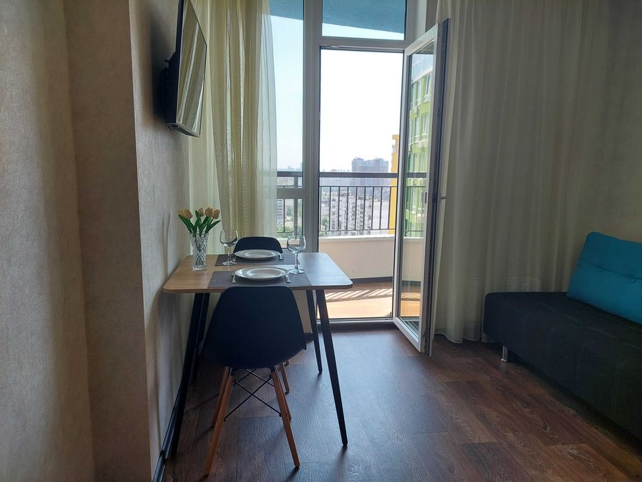 м. Лівобережна, ЖК Каховська, Євродвушка 45м, Власник.