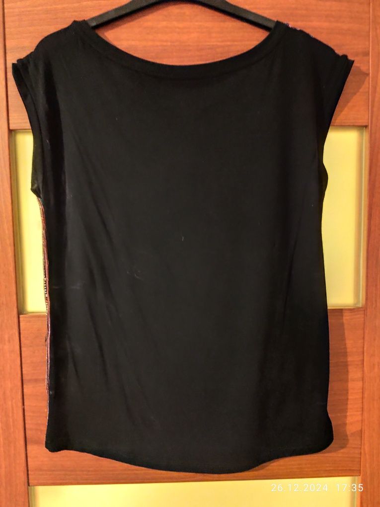 Bluzka Top Secret rozm. 38/M. Cekiny, sylwester