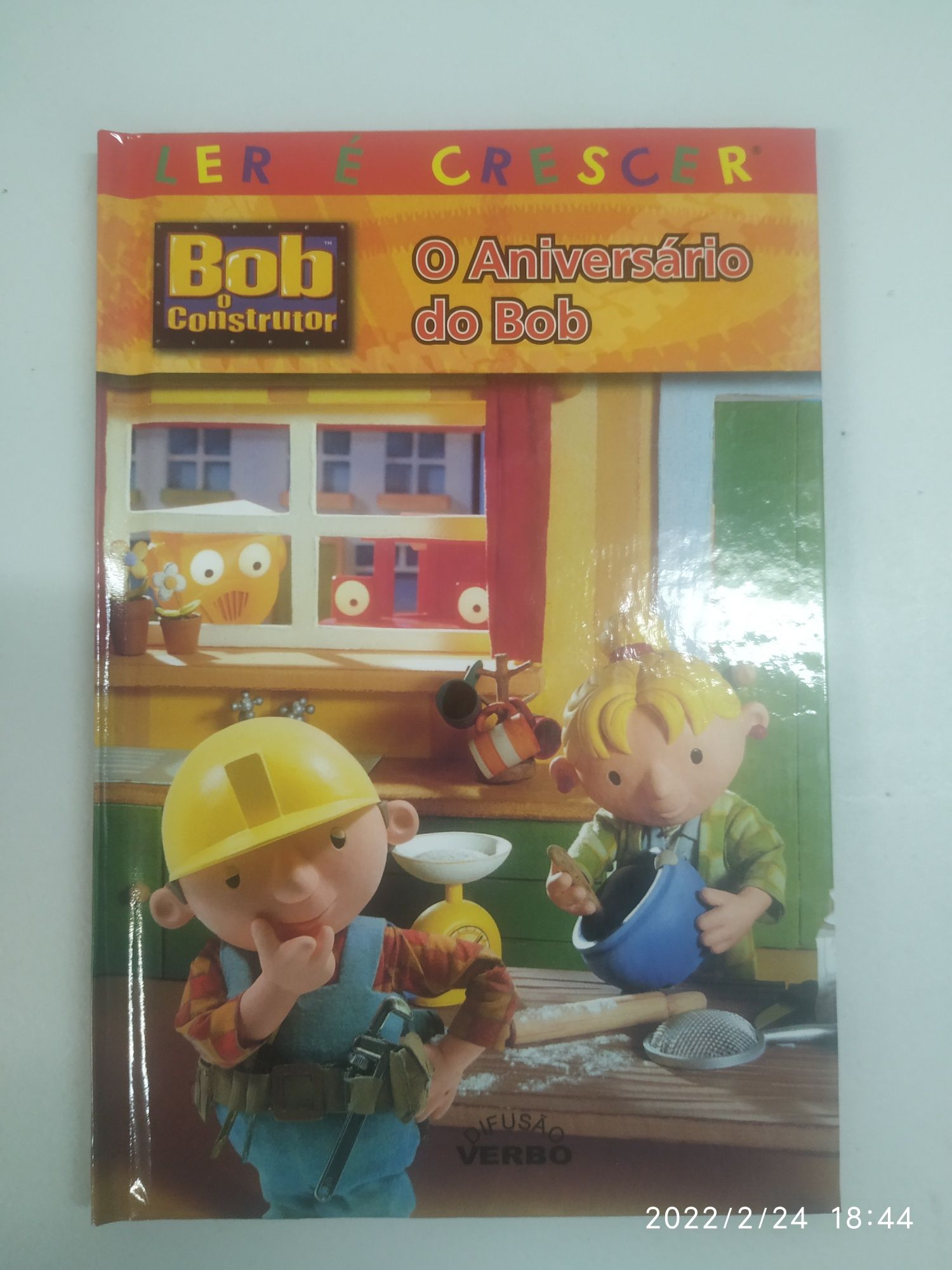 Vários livros infantis