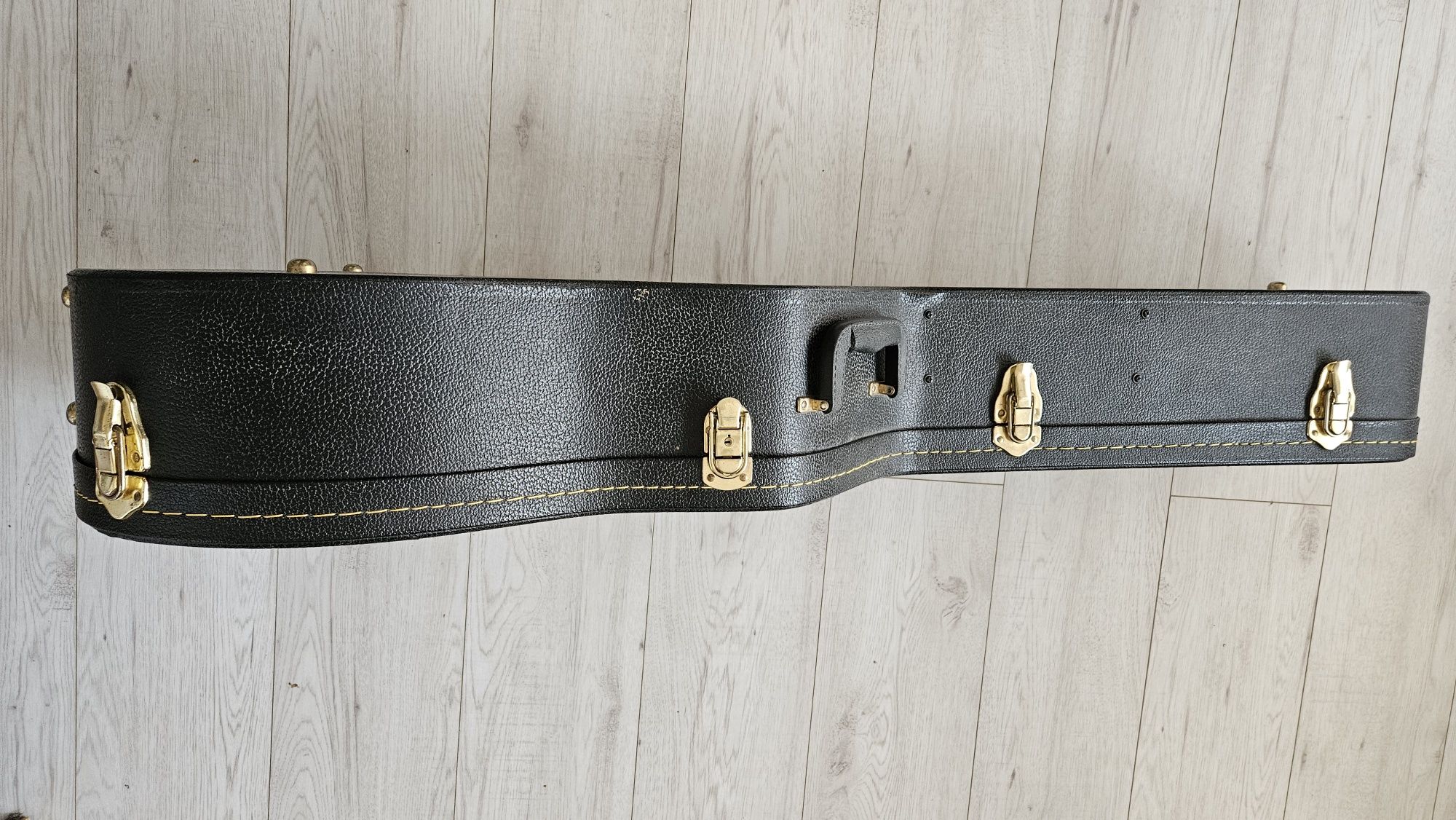 Gitara Ovation elektro-akustyczna