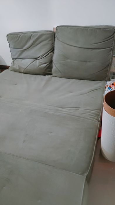 Sofá cambalhota dorme há vontade 4 pessoas está em muito bom uso