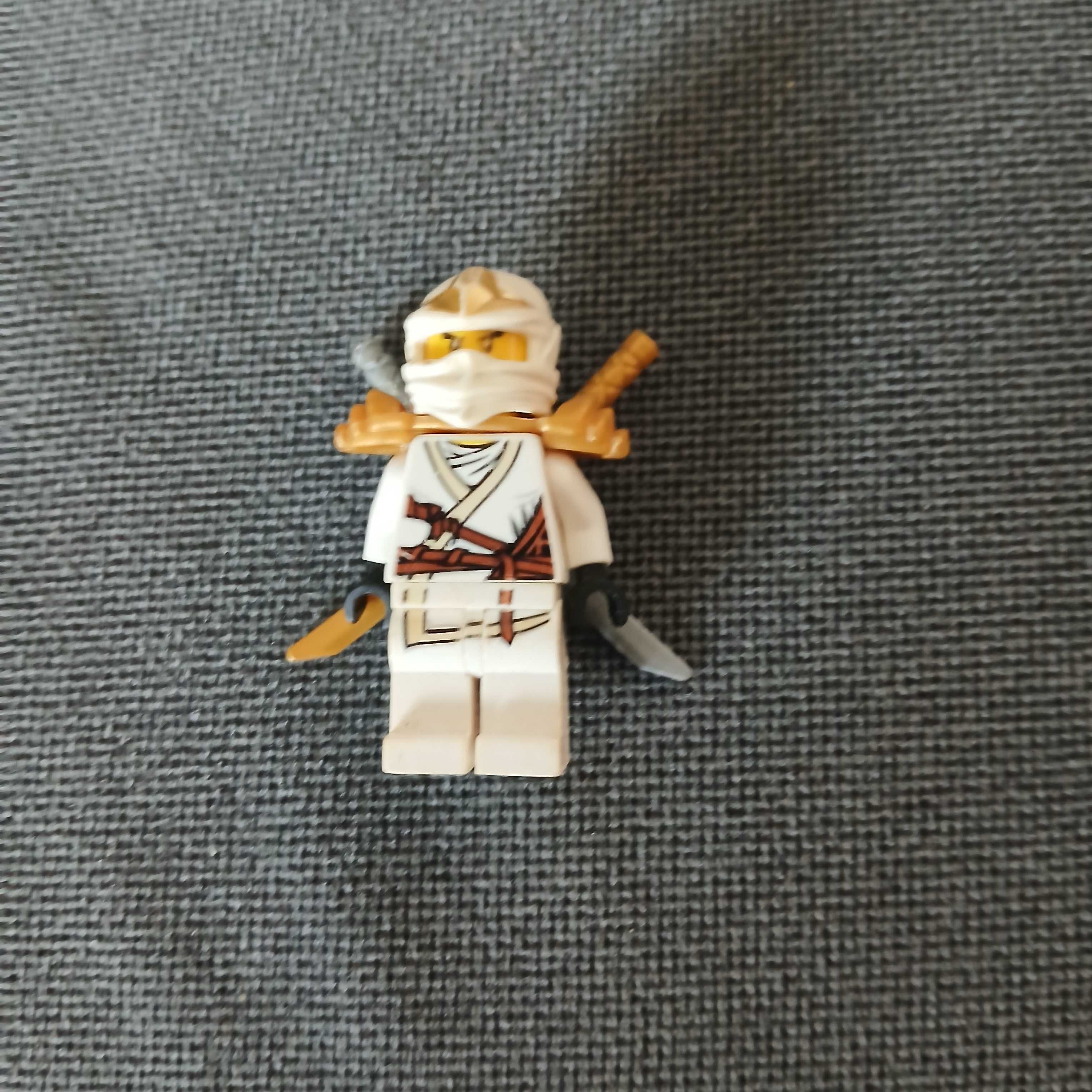 Figurki z LEGO NINJAGO drix , zane , kai ,mr e .