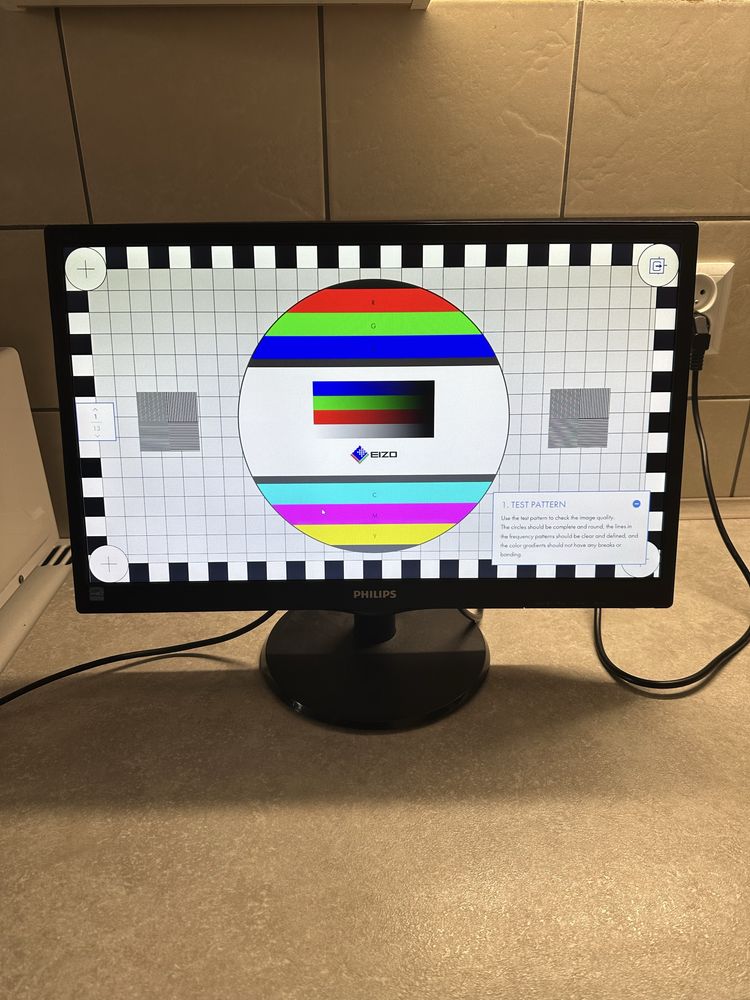 Monitor Philips 21.5” (54.6) LED sparwny