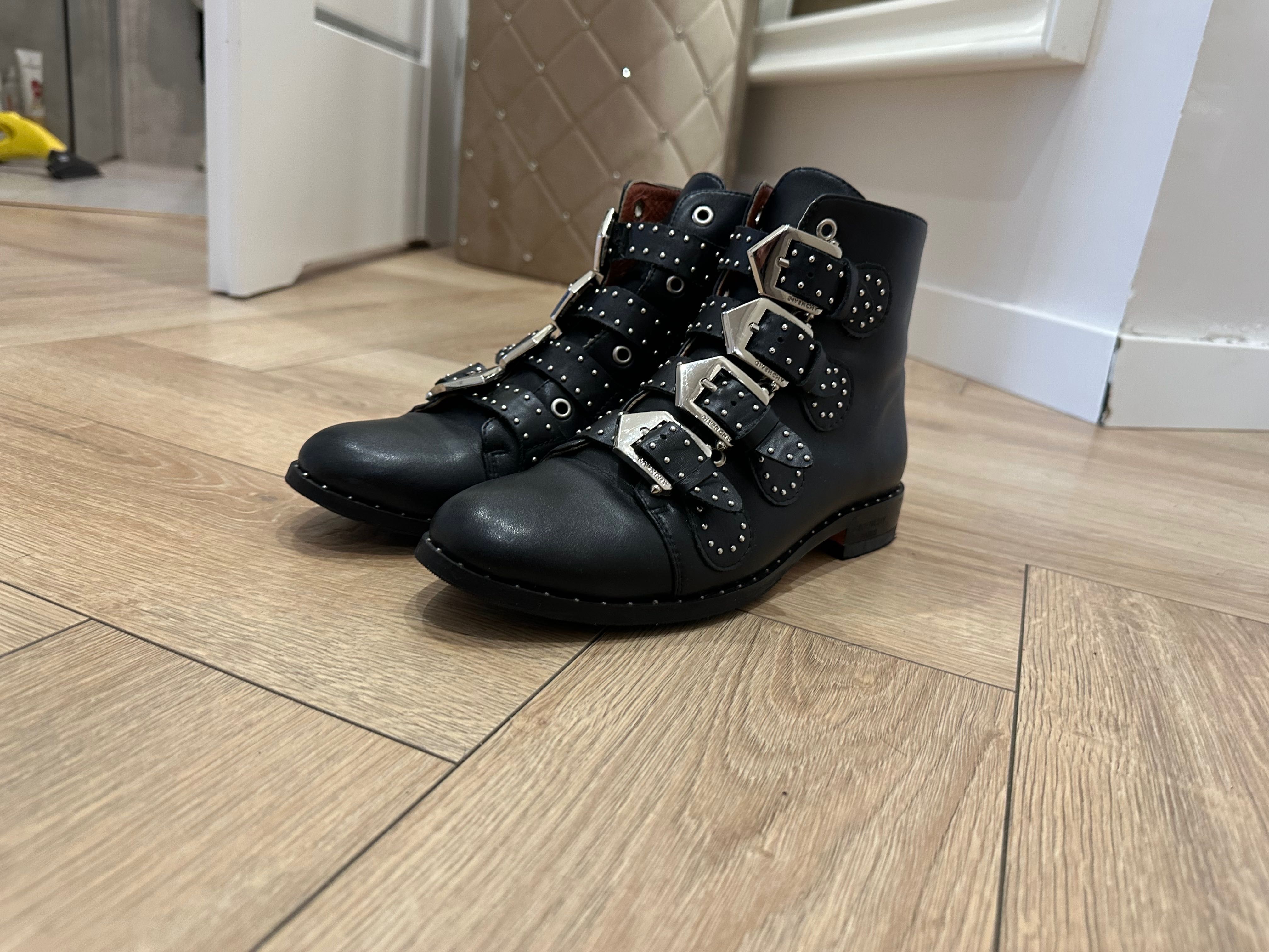 Buty sztyblety botki Givenchy rozmiar 40 skórzane