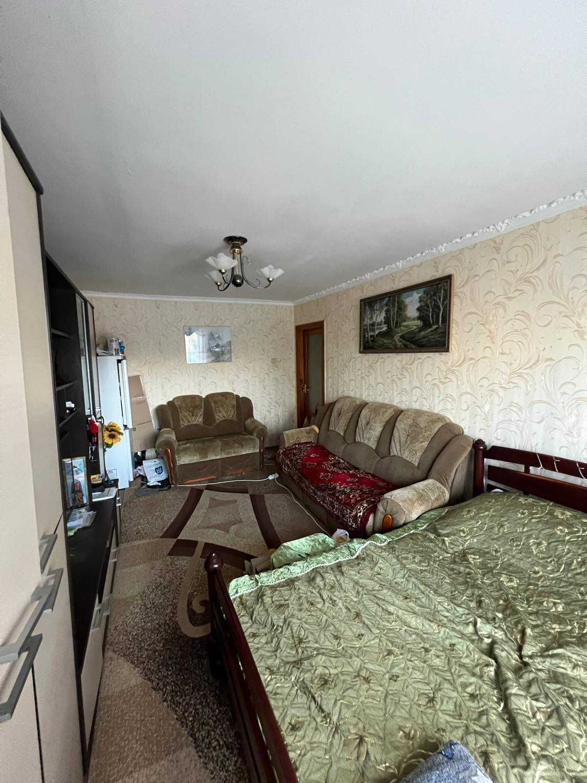 (3) Здам 1-ну кімнату в 3-ох кімнатній квартирі 4698