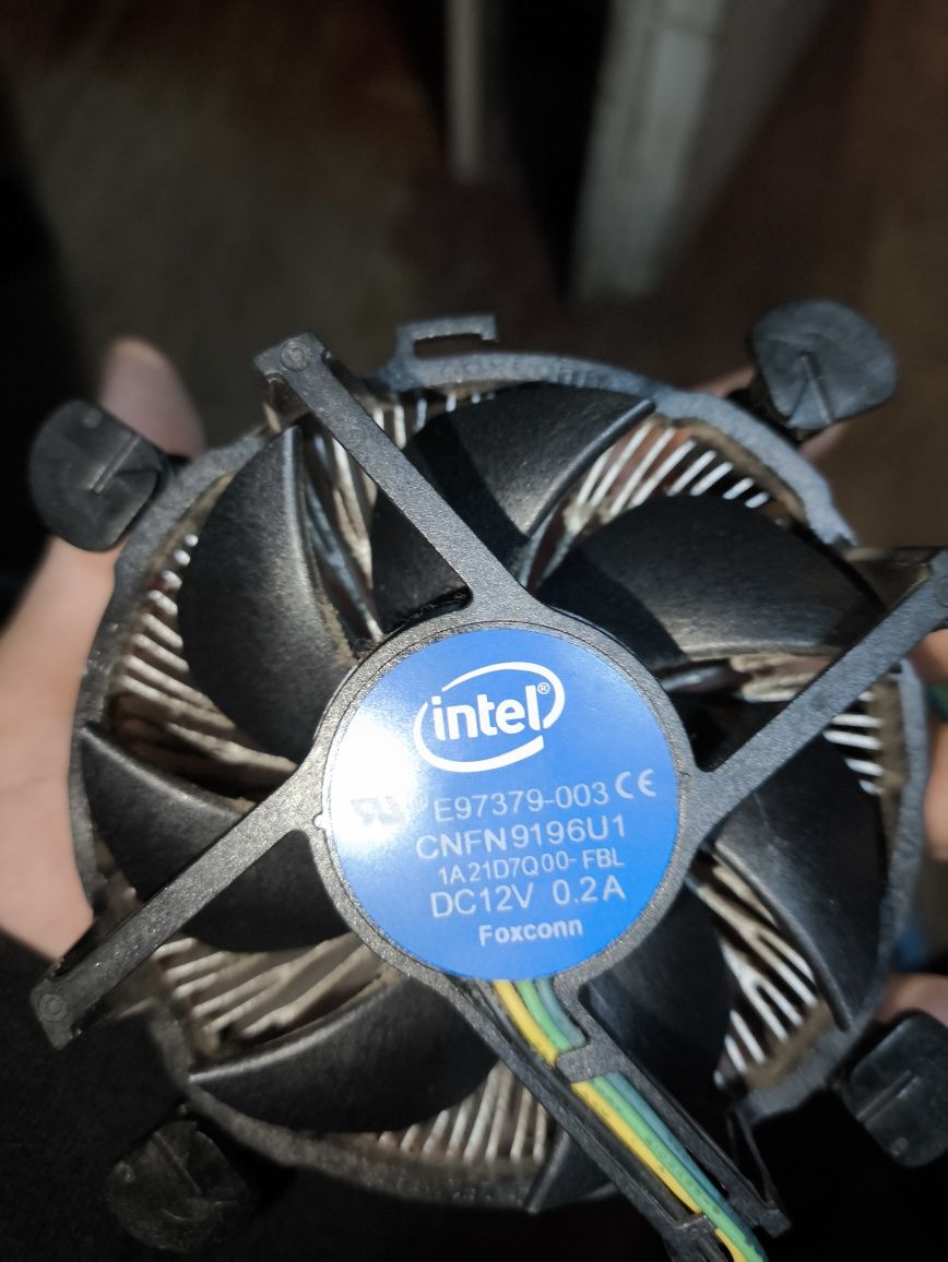 Procesor intel core 3 + chłodzenie procesora