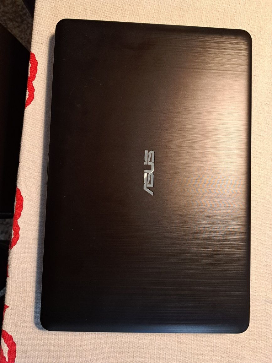 Portatil ASUS A541U