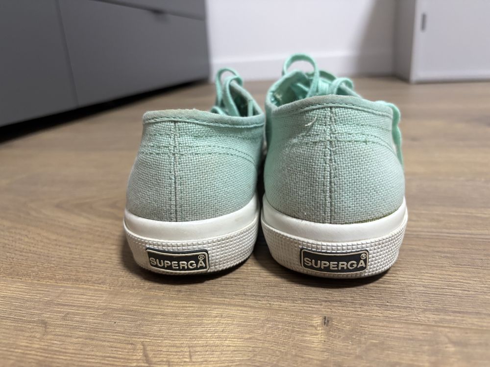 Кеди із колекції Superga