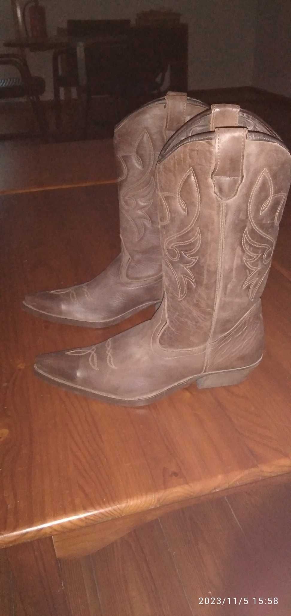 Botas texanas em pele