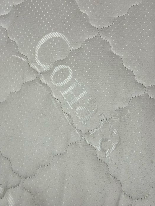 Продам кровать с матрасом