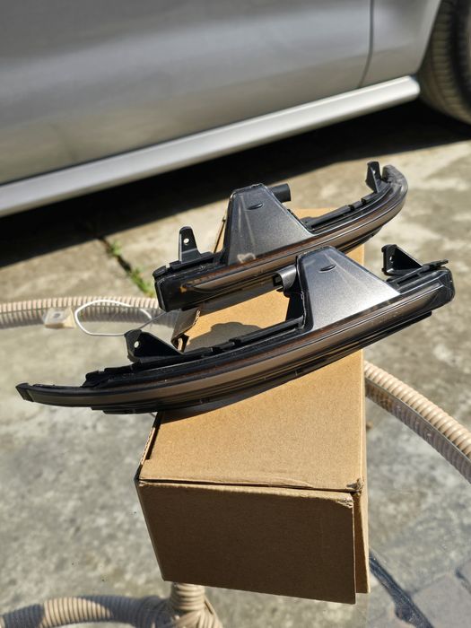 Динамічні поворотники Audi A7 C7