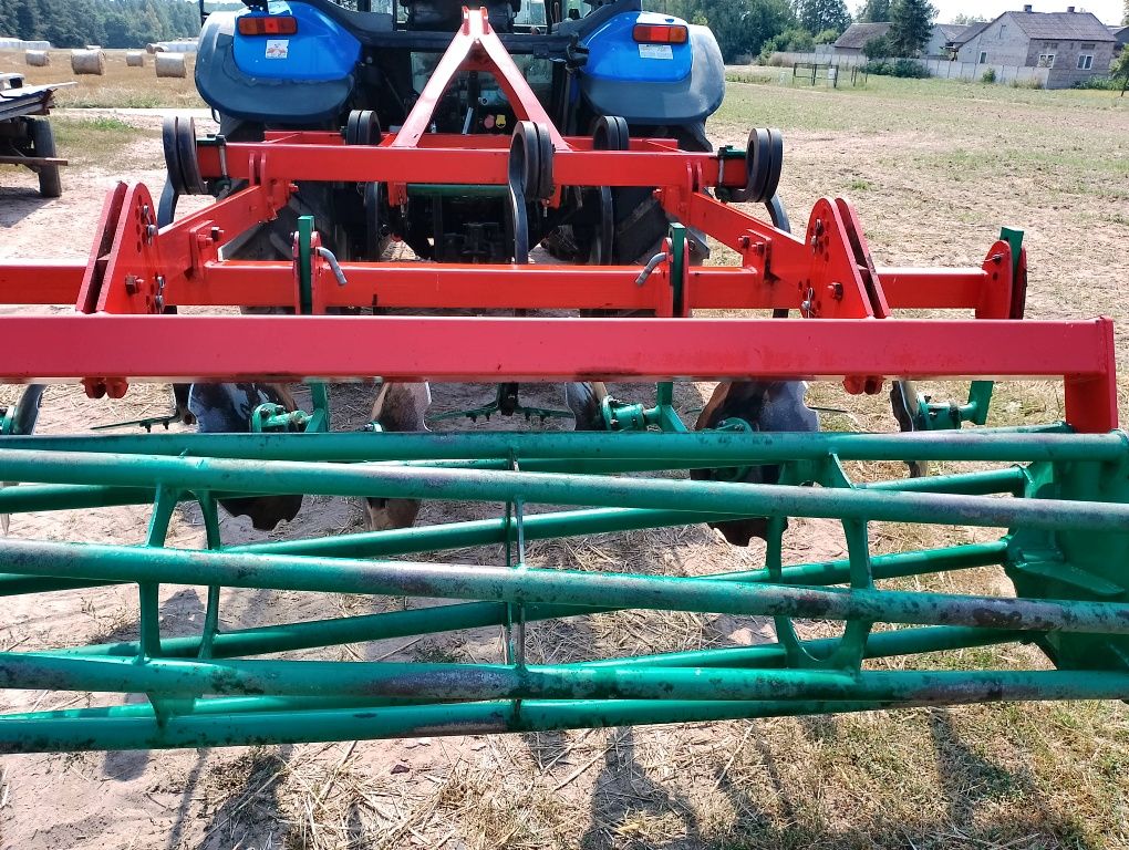 Prasa rolującą sipma farma plus agregat ścierniskowy