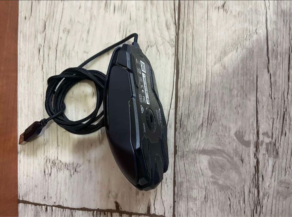 Myszka ROCCAT Kone Aimo Czarny