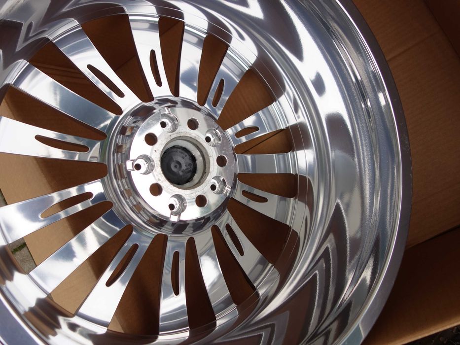 Felgi BMW G11 G12 G32 G15 G14 G16 G12 Individual 20''