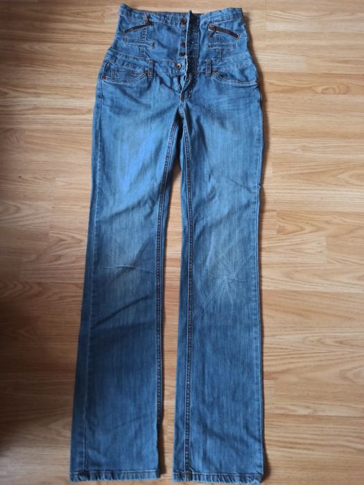Spodnie damskie jeansy z wysokim stanem