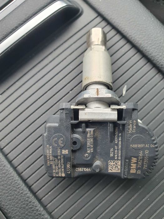 Датчики тиску в шинах. Оригінальні. Ціна за комплект, 4 штуки.