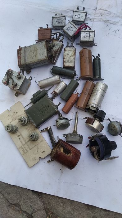 Продам конденсатори