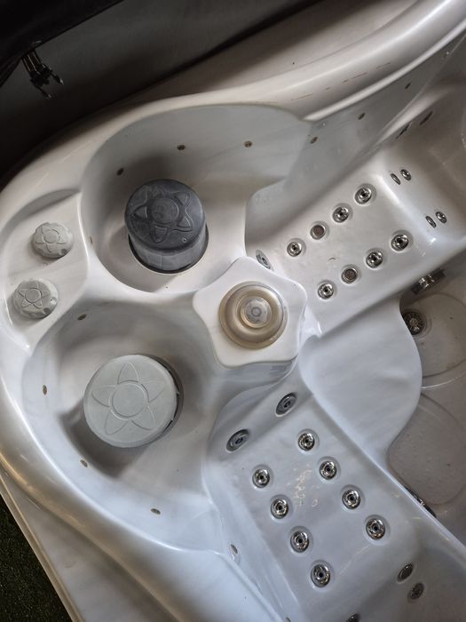 Jacuzzi ogrodowe używane 5️⃣ osobowe Gecko