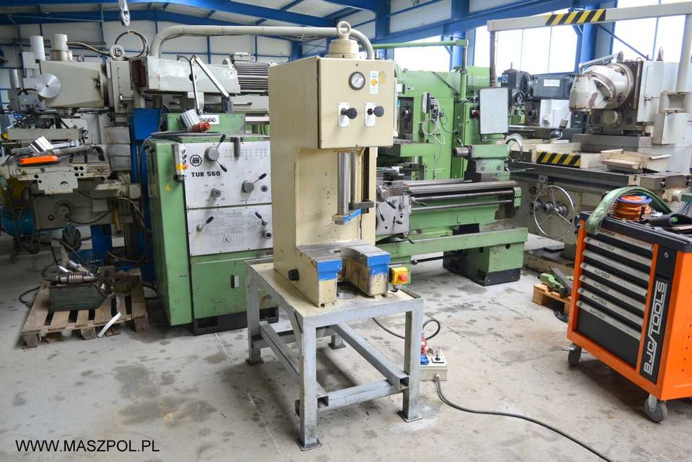 Prasa hydrauliczna WMW VEB Zulenroda PYTE 6,3 - SUPER STAN - FILM