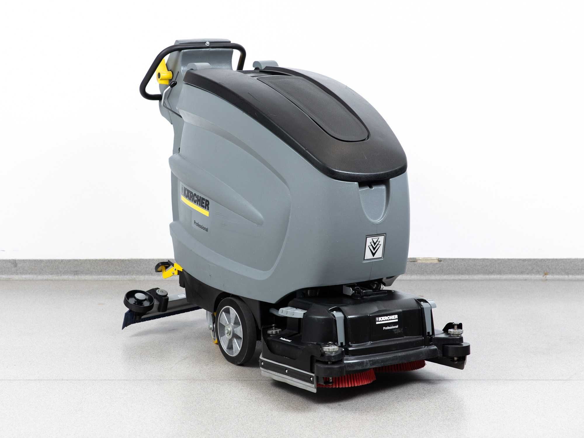 SZOROWARKA KARCHER B 60 W D55 Bp NOWE BATERIE 1543mth 2011r 12000netto