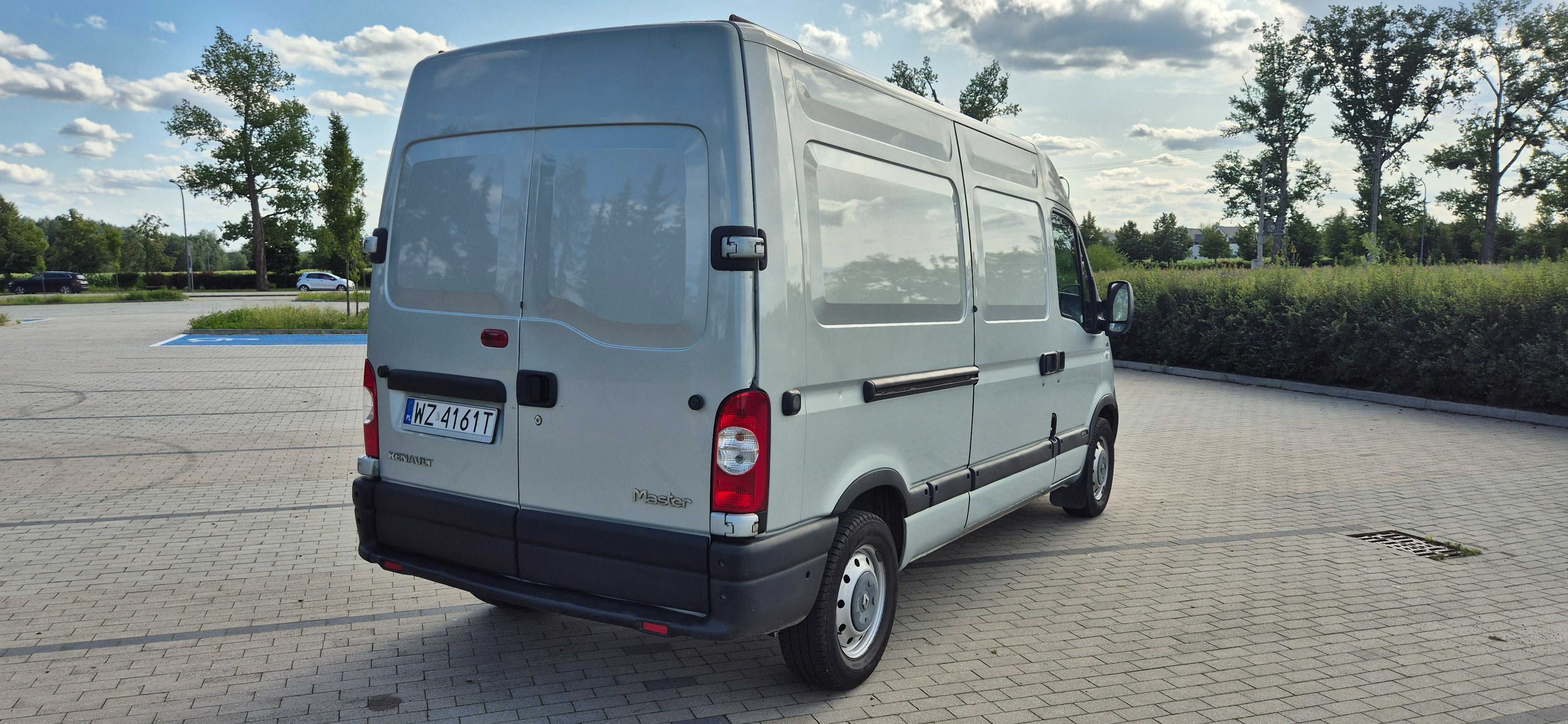 Renault Master 2.5 dCi 150km L2H2 salon polska