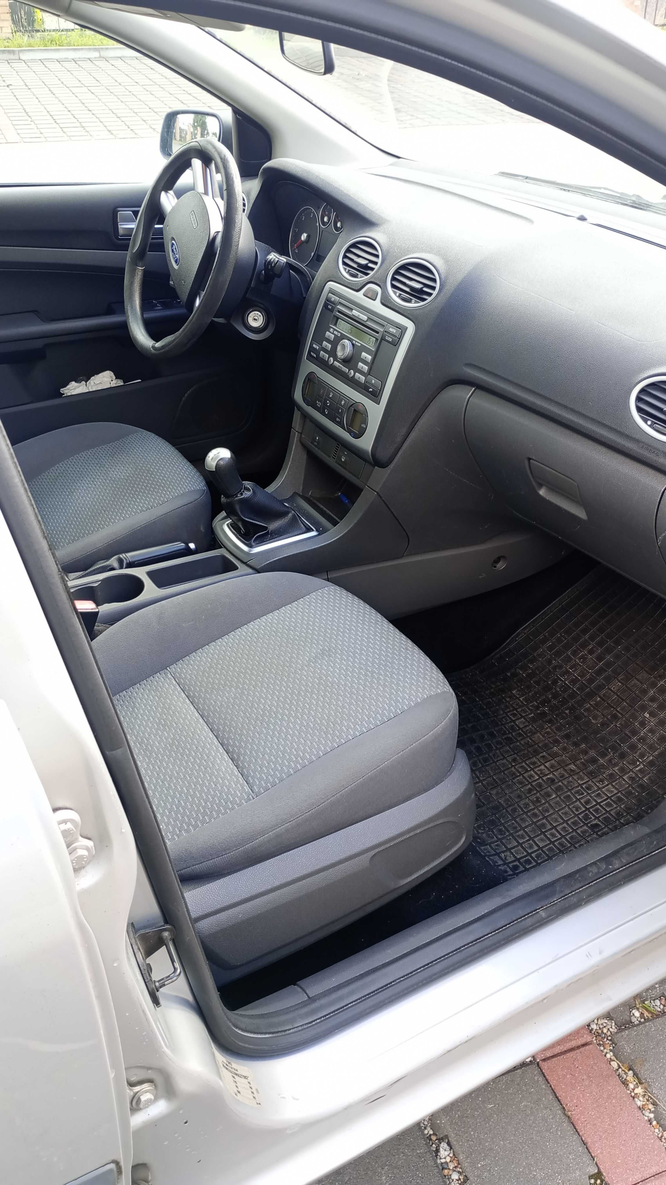 Ford Focus Kombi 1.6 TDCi | 2006 | Dobry stan |