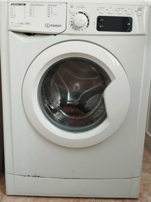Máquina de lavar roupa Indesit