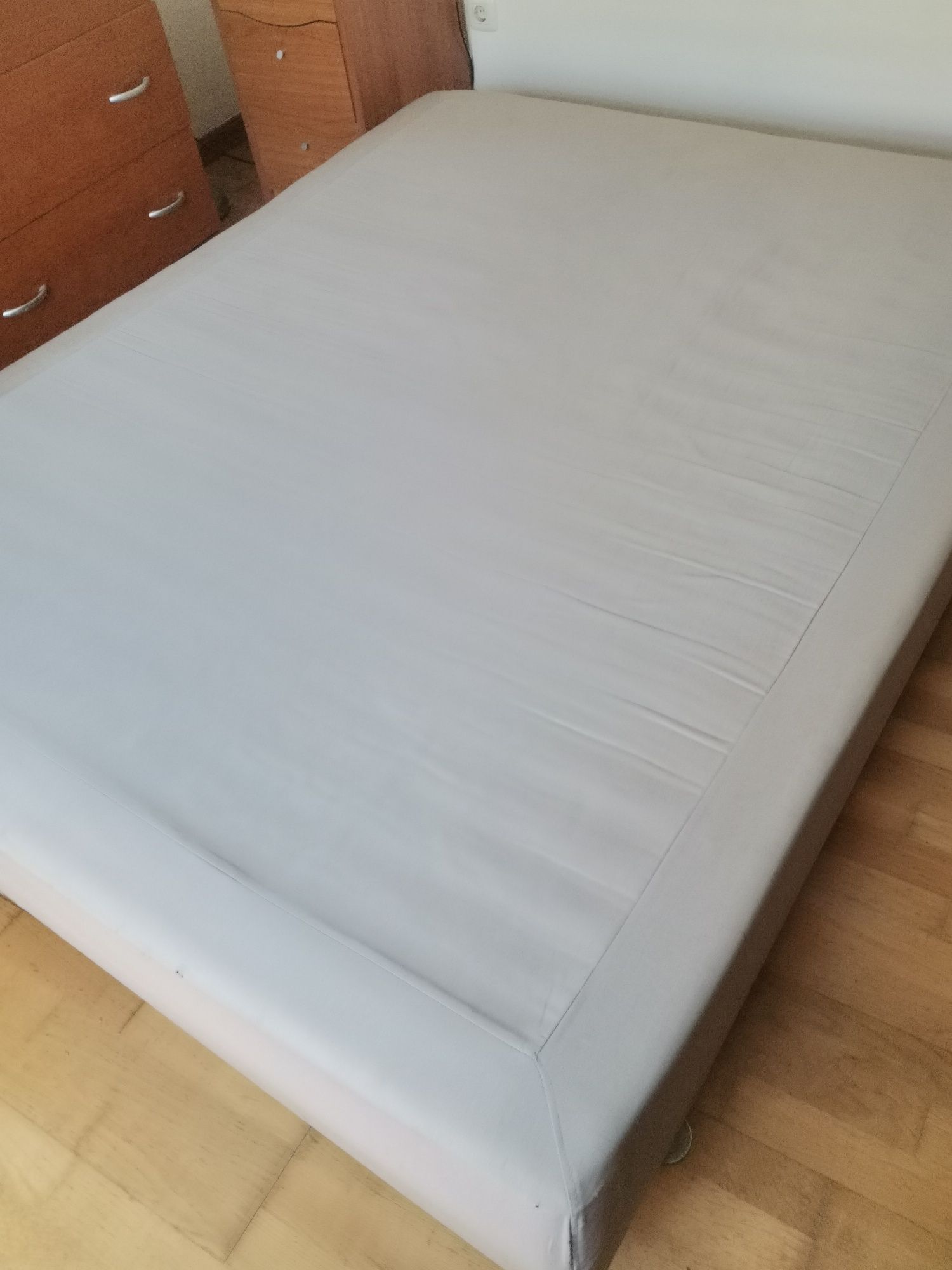 Sommier IKEA 200x160x20 - Cama Casal