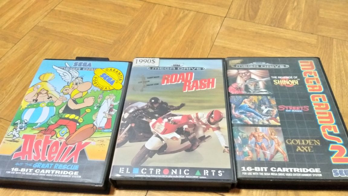 Sega Mega Drive 2 Bem Estimada + 3 jogos