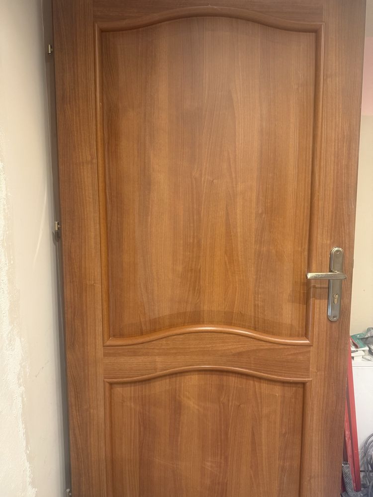 Drzwi porta 90 prawe z oscieżnicą i klamką