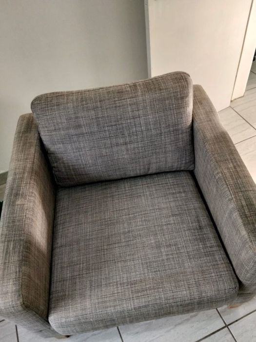 POLTRONA CINZENTA
