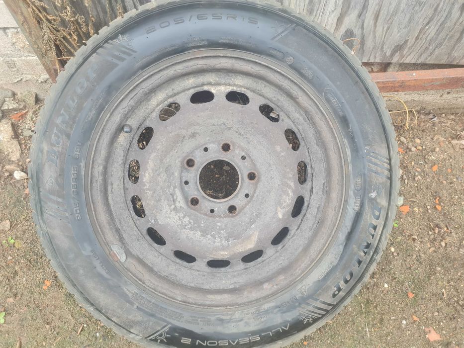 Opony caloroczne  dunlop 205/65 R15