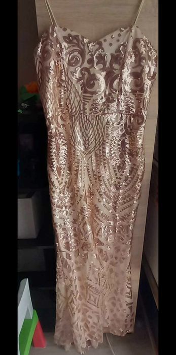 Złota cekinowa sukienka syrenka