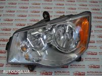 Фара передняя левая правая Chrysler Town & Country 2014 год разборка
