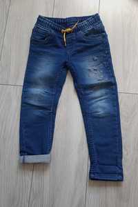 Jeansowe spodnie chłopięce
Rozmiar 104