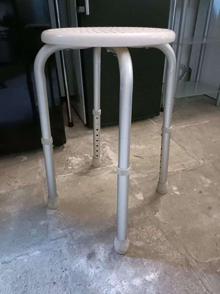 Taboret krzesło pod prysznic do wanny