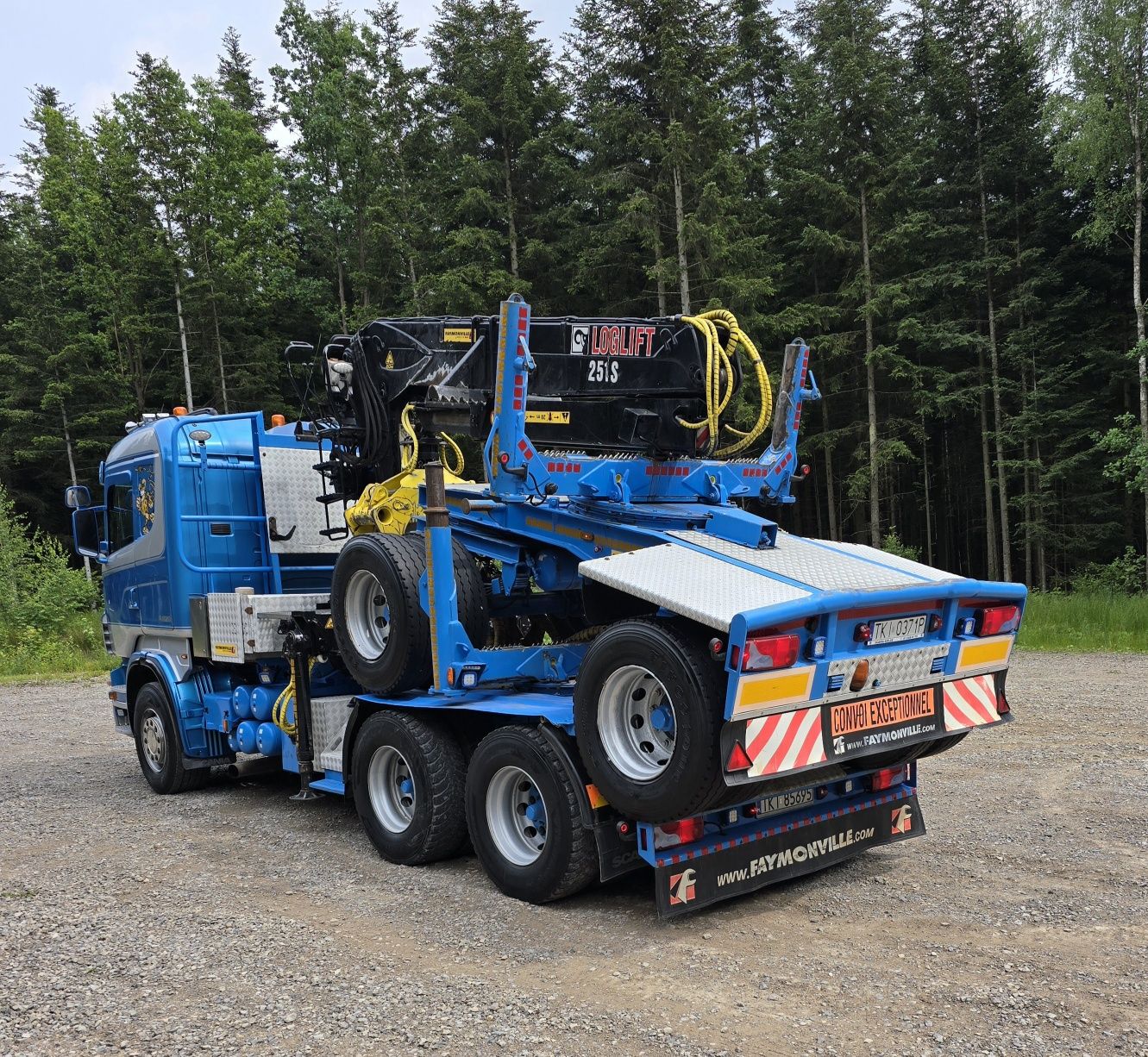 Scania R620, do drewna dłużycy, samochód do przewozu drewna
