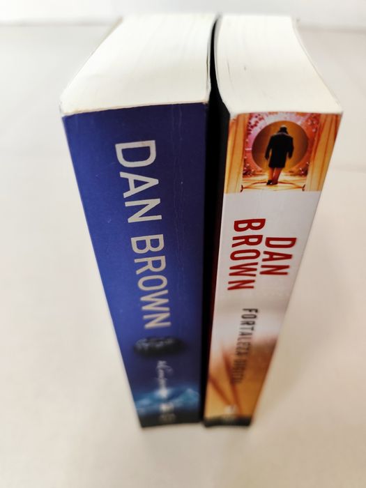 Lote de 2 Livros Dan Brown - A Conspiração / Fortaleza Digital