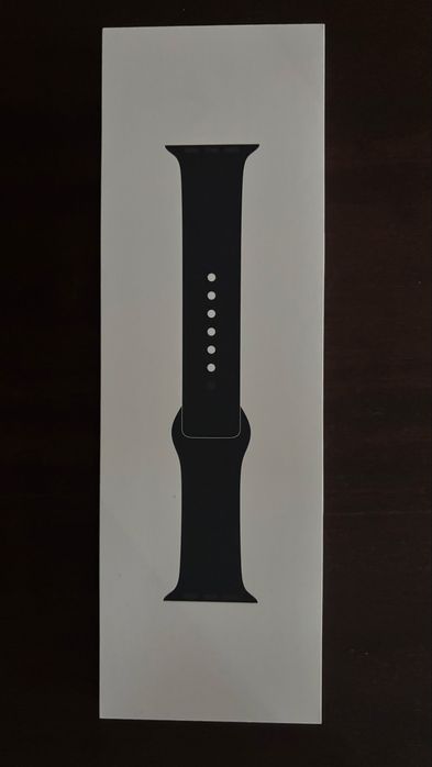 APPLE - Bracelete Desportiva Preta M/L