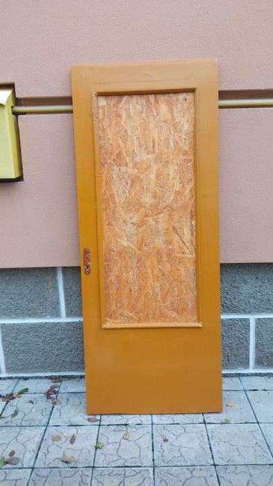 Продажа дверей, недорого.