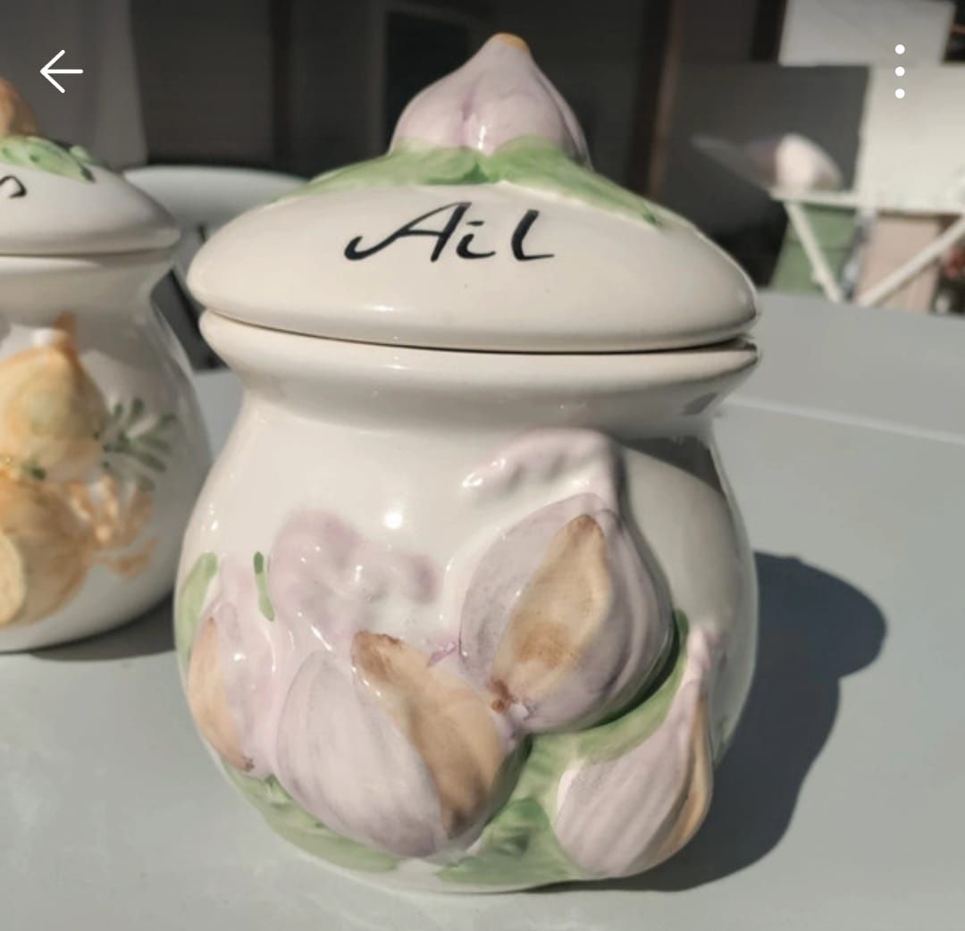 Potes para alho e cebola em barro