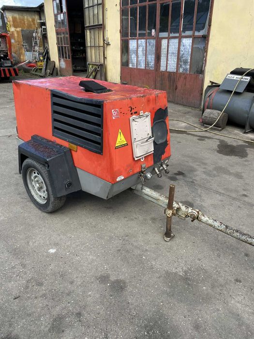 Sprężarka śrubowa Kompresor spalinowy  KAESER M22   2,2M3/min